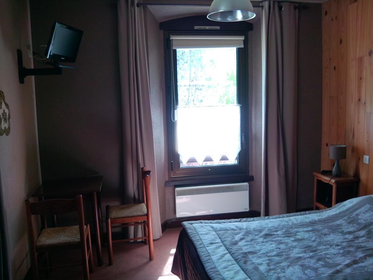 Hotel La Gare Л’Аржантьер-ла-Бессе Экстерьер фото